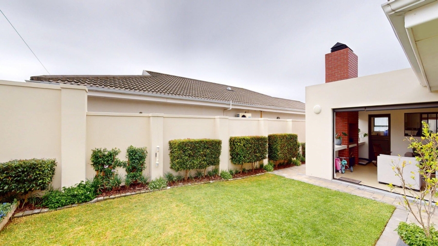 3 Bedroom Property for Sale in Lovemore Park Eastern Cape